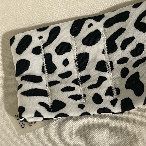 VS Black & White Halter Strap Bikini Swim Top - Picture 6 of 8